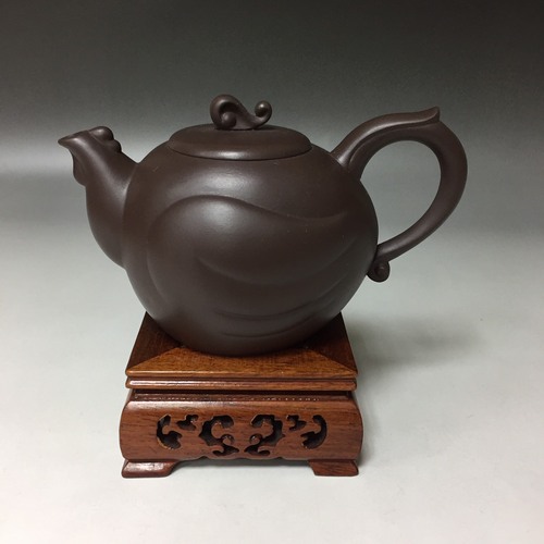 無限生機（雞）壺<br>Infinitely vigorous life of rooster teapot  |茶商品|紫砂茶具|單品